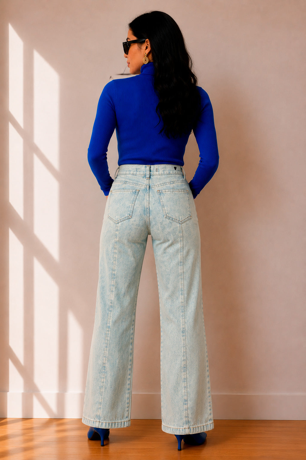 Pantalón Jean Wide Leg Costuras Verticales – Azul Claro Lavado