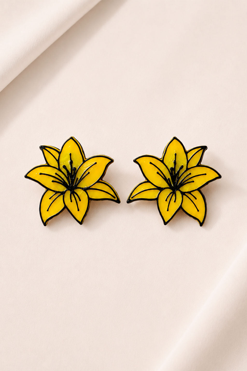 Aretes Lirio en Bioplástico de Maíz
