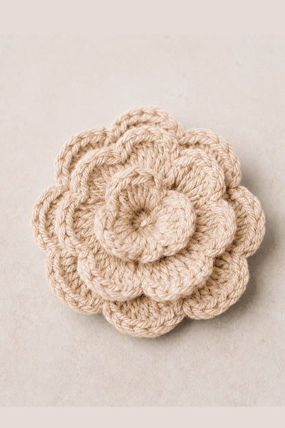 Broche Flor de Crochet Hecho a Mano